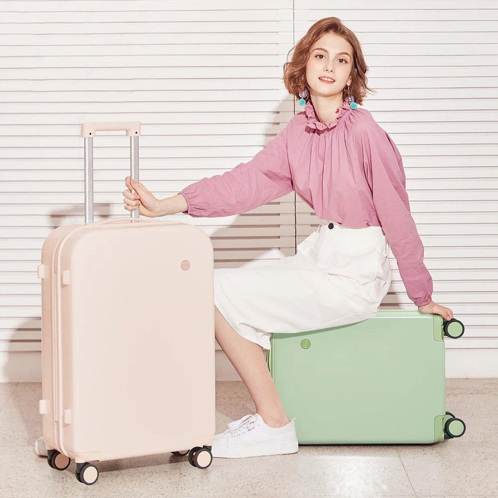 Travel Luggage Rolling Wheel Hardside Suitcase